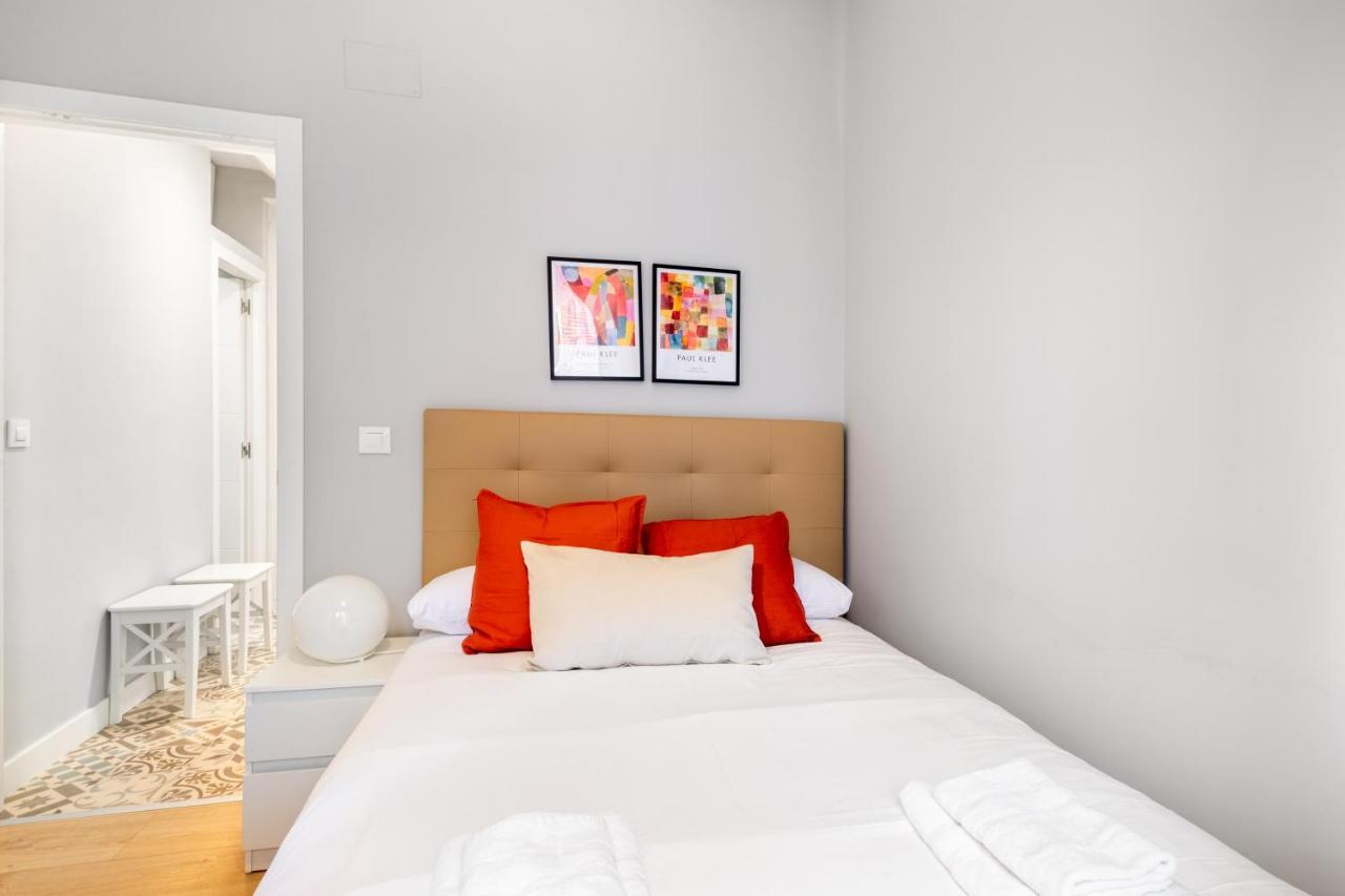 2 Bedrooms 1 Bathroom Furnished - Lavapies - Modern - Mintystay มาดริด ภายนอก รูปภาพ